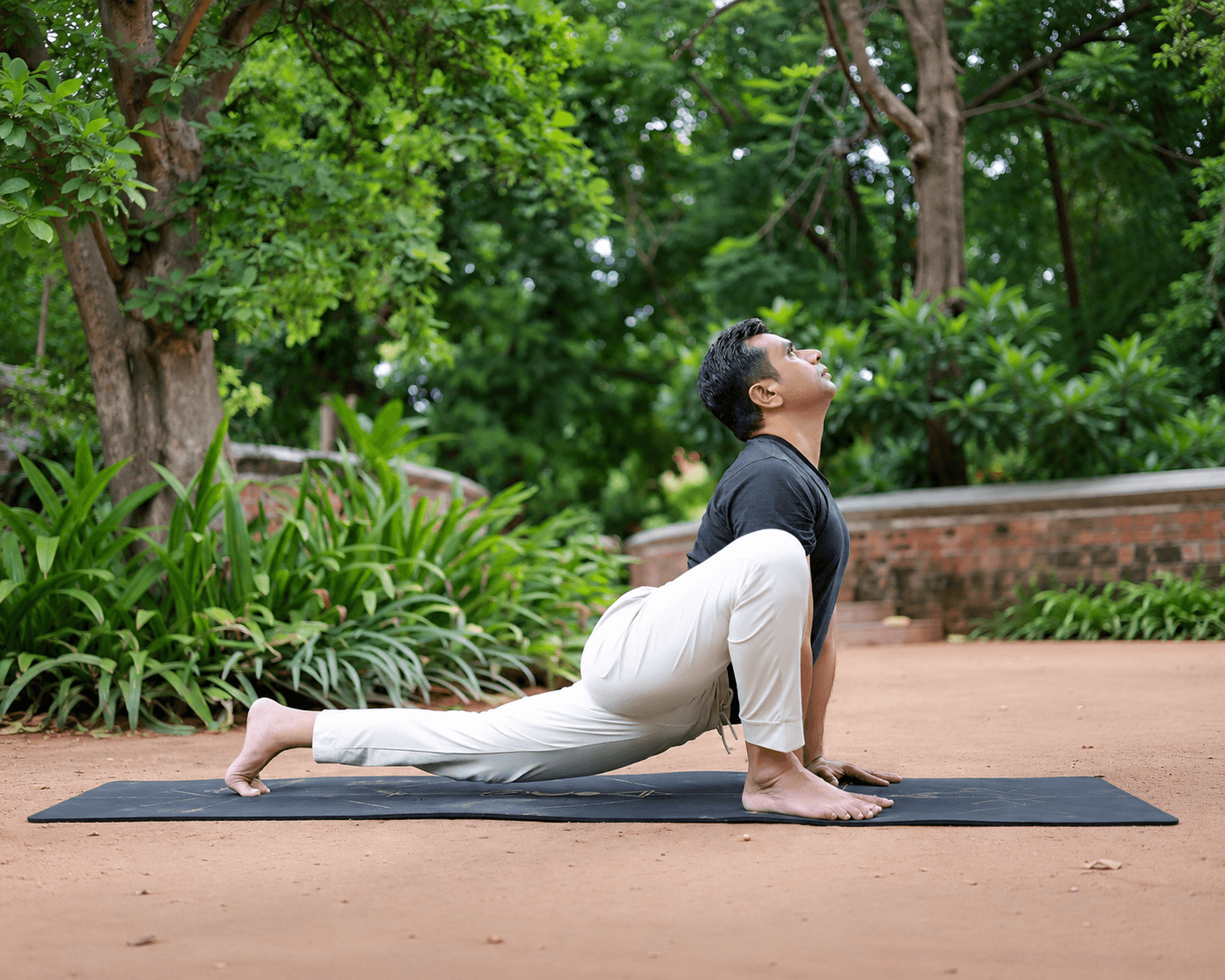 Figure Yoga